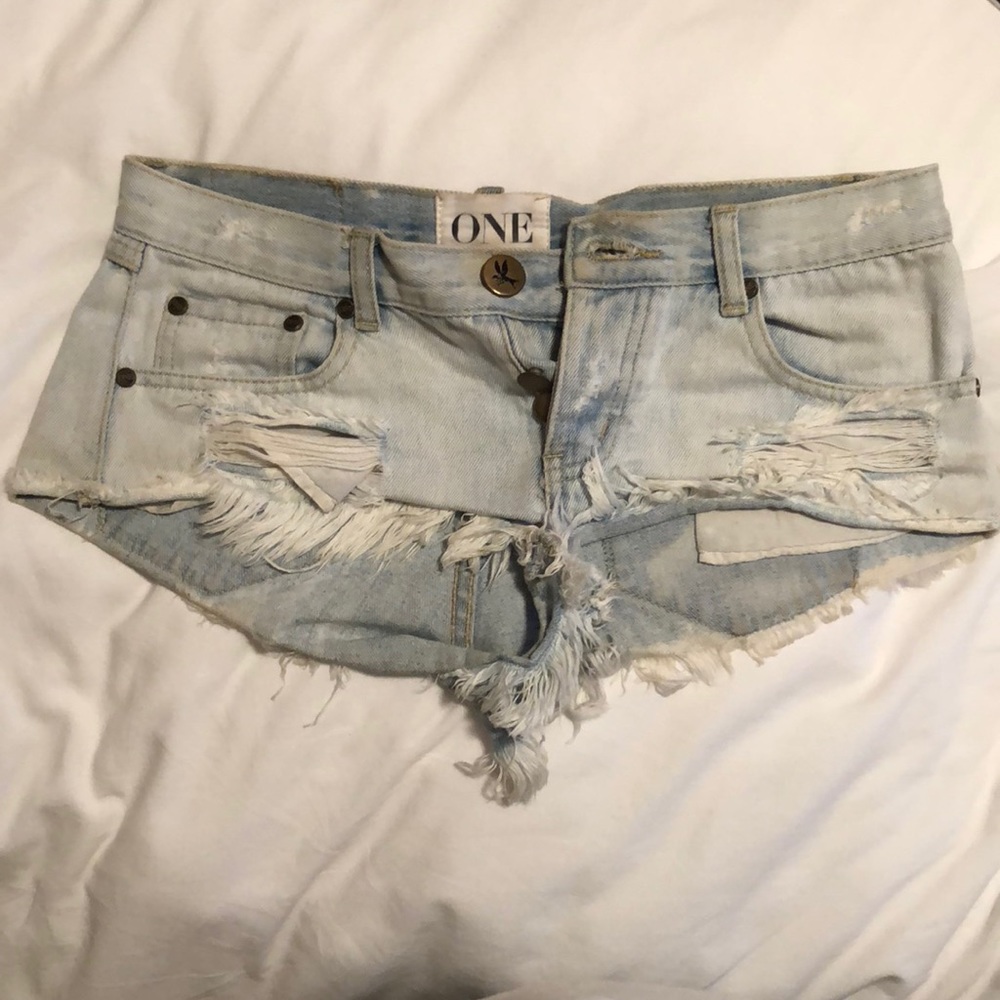 one Teaspoon Shorts